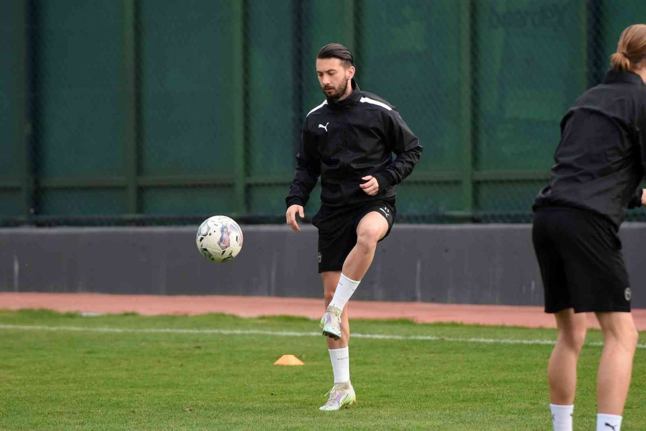 Manisa FK, Göztepe hazırlıklarına başladı