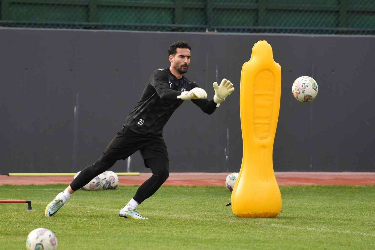 Manisa FK, Göztepe hazırlıklarına başladı