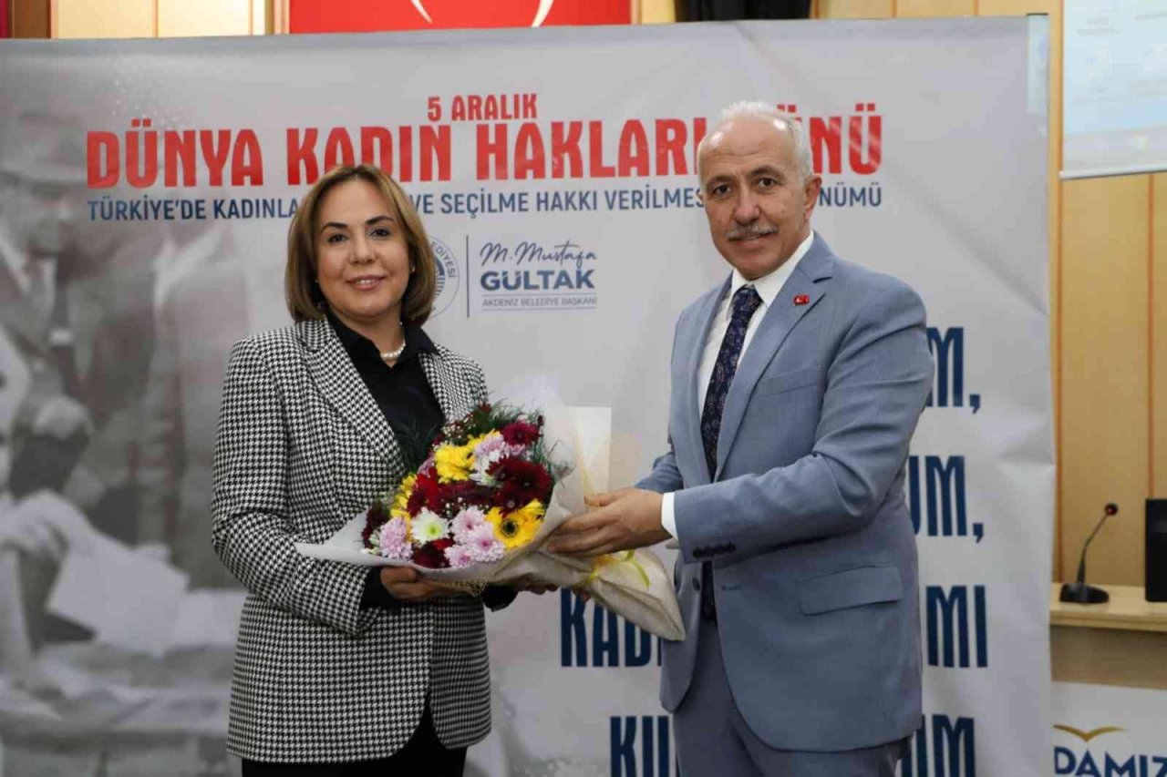 Akdeniz Belediyesi’nden ’Kadın Hakları Günü’ paneli