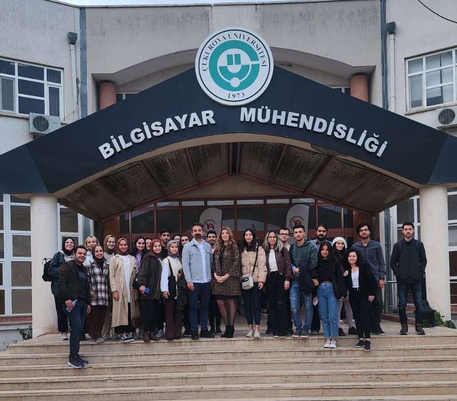 Seslendirme Sanatçısı Şelli: "Vurgu ve tonlama, etkili iletişimde önemli faktördür"