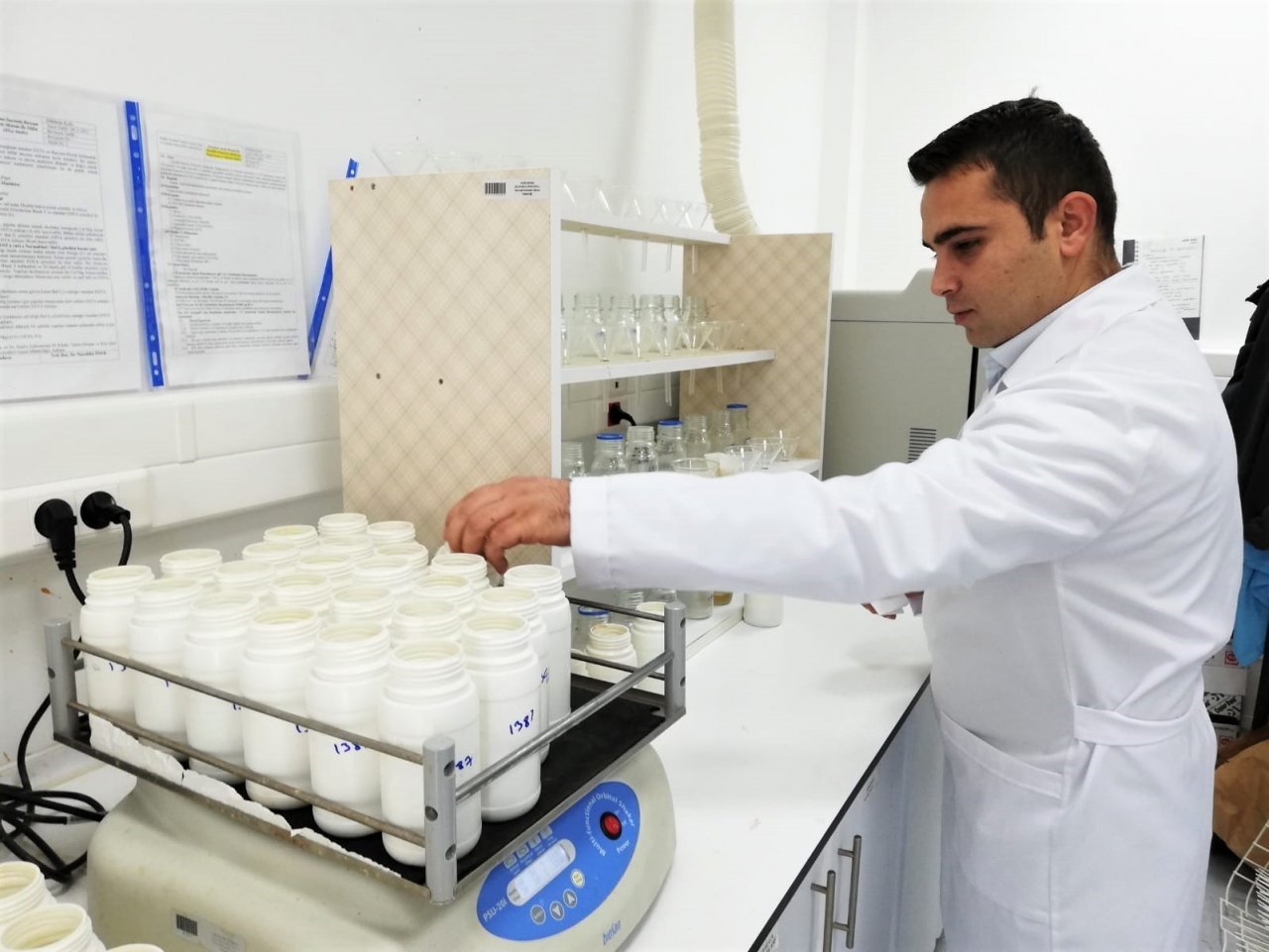 Büyükşehir Tarım Laboratuvarı 43 il, 2 ülkenin numunelerini analiz etti