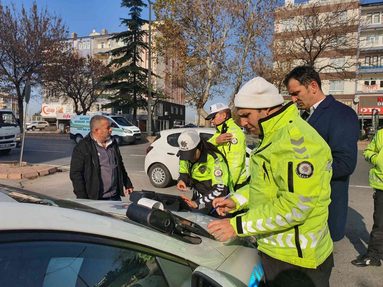 Kayseri’de kış lastiği denetimleri sürüyor, cezası bin 152 TL