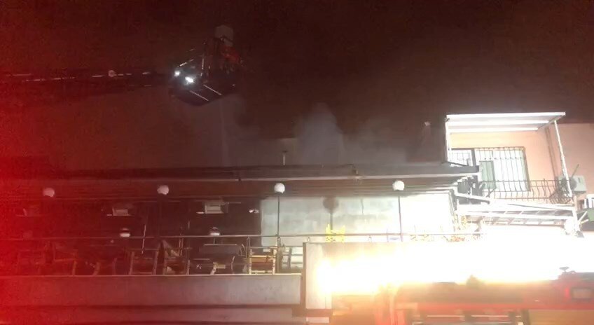 Kadıköy’de korkutan iş yeri yangını