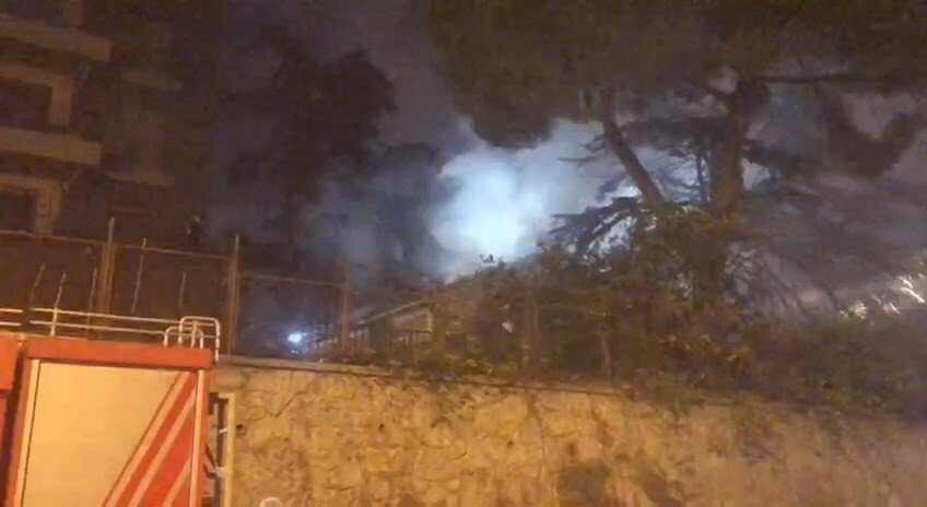 Pendik’te metruk binada çıkan yangın çevrede endişe yarattı