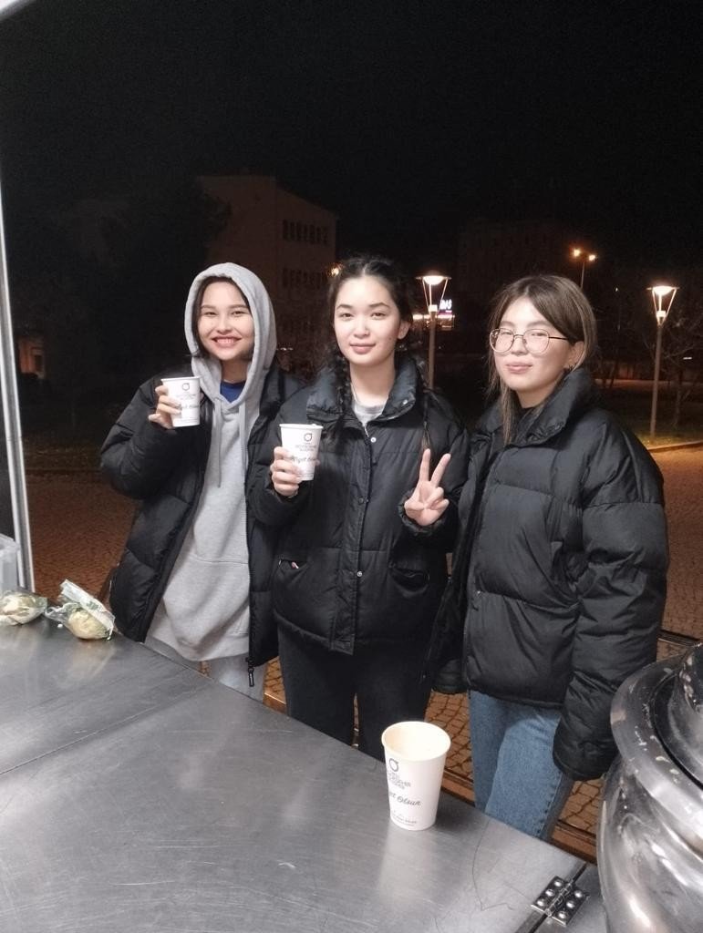 Ordu’da esnaf ve vatandaşa sıcak çorba ikramı