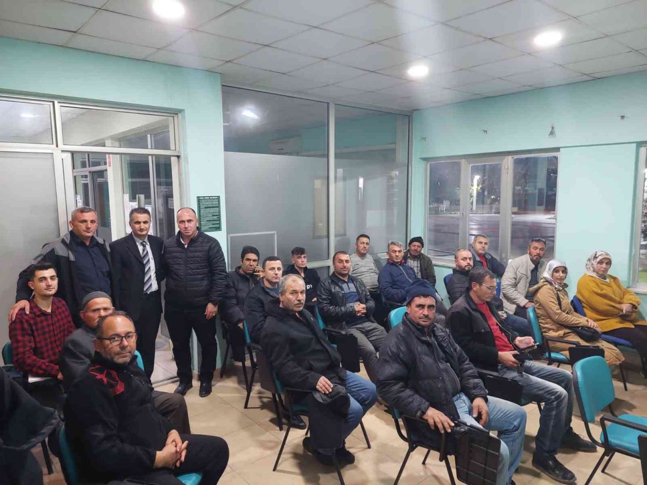 Saruhanlı’da arıcılara kışlatma eğitimi verildi