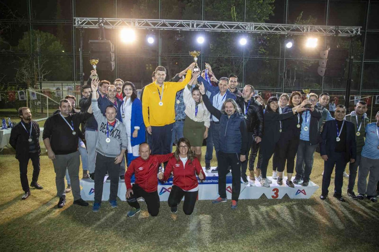 Mersin Büyükşehir Belediyesi birimler arası spor müsabakaları sona erdi