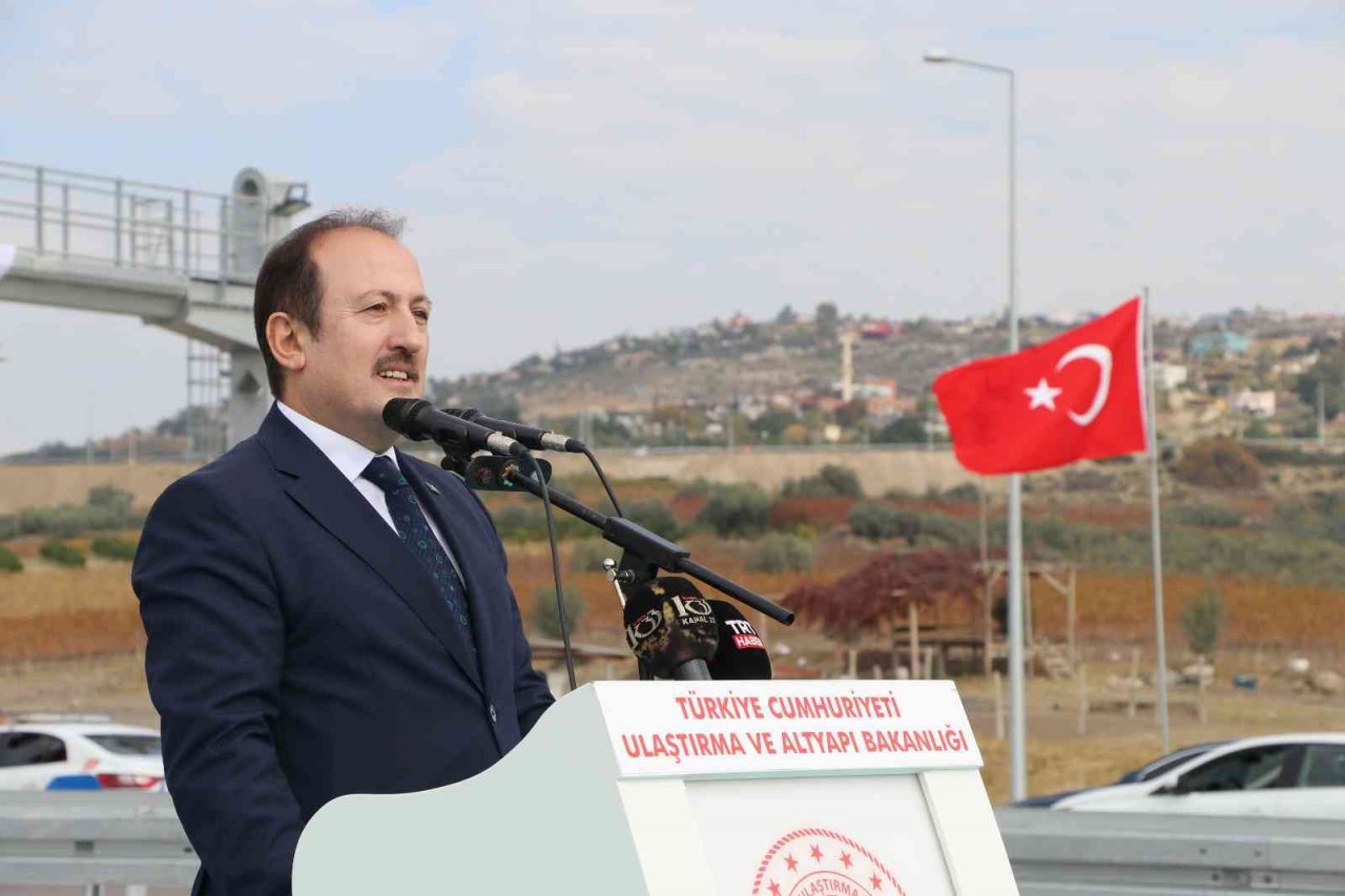 Mersin sanayicisinin hasretle beklediği bağlantı yolu hizmete açıldı