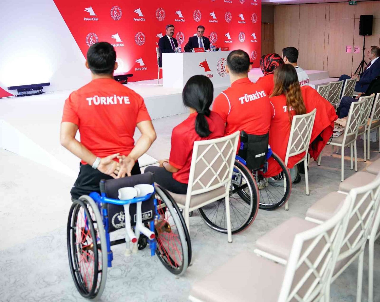 Petrol Ofisi’nden engel tanımayan sporculara büyük destek