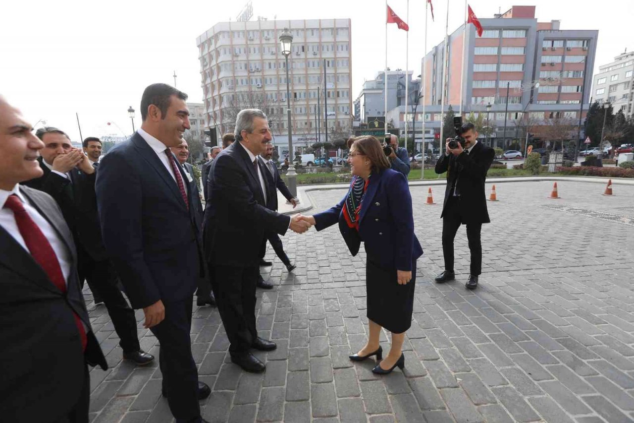 Sanayi ve Teknoloji Bakan Yardımcısı Büyükdede’den Şahin’e ziyaret