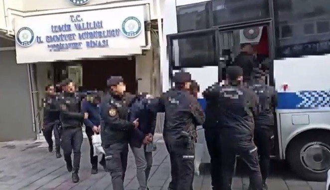 1 yıllık takip sonuç verdi, İzmir’de torbacıların kökü kurutuluyor