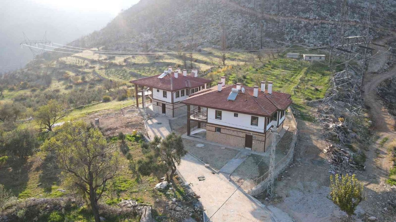 Antalya’daki orman yangını sonrası TOKİ yeni bir köy inşa etti