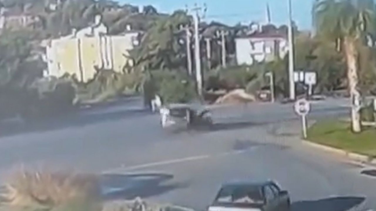 Motosiklet sürücüsünü ölüme götüren kaza kamerada