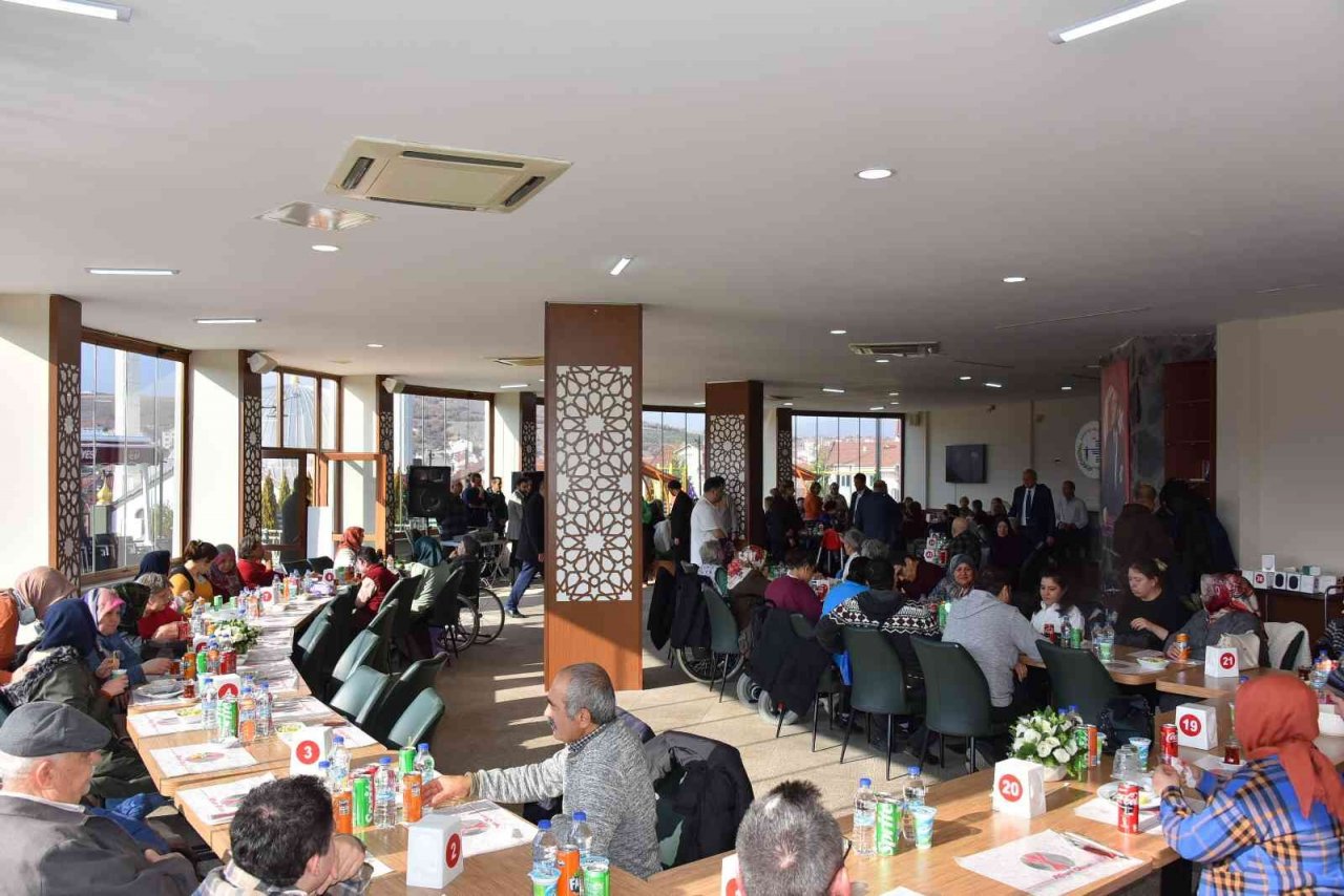 Başkan Bakkalcıoğlu’ndan engellilere ücretsiz tramvay ulaşım müjdesi