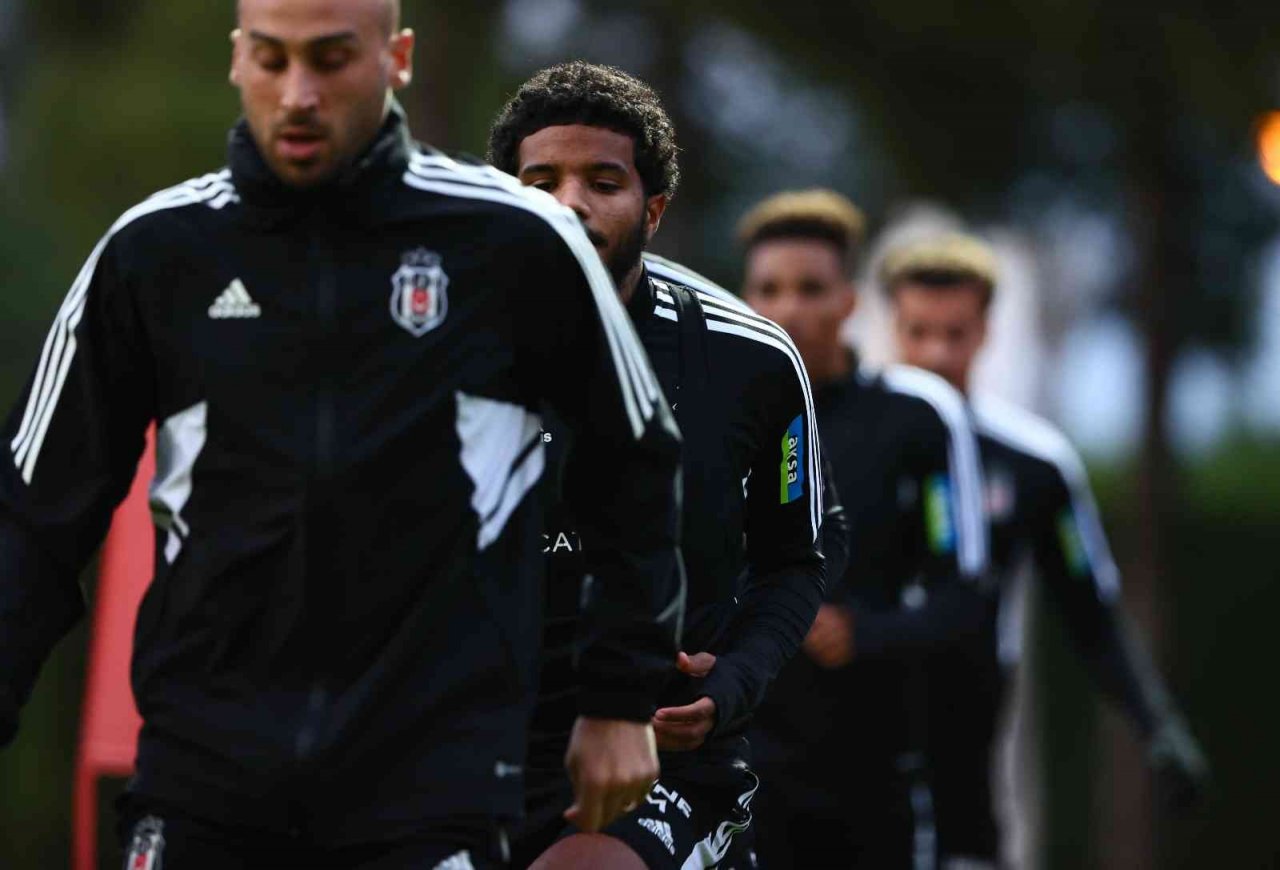Beşiktaş, Antalya kampında çalışmalarına devam etti