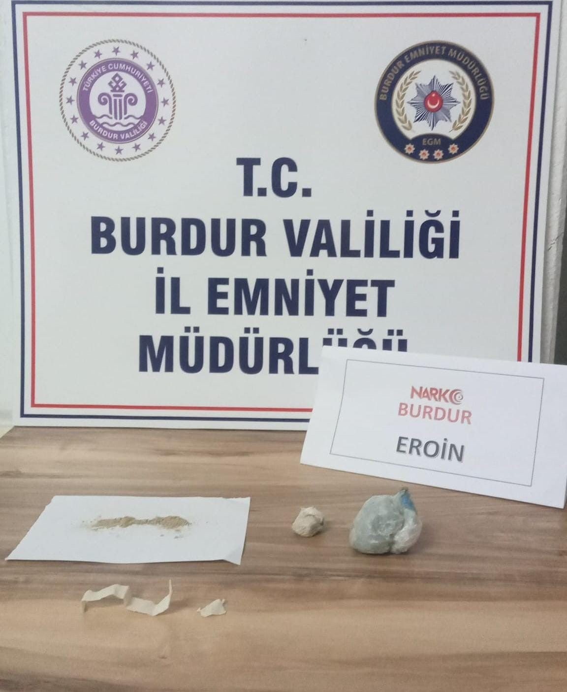 Burdur’daki uyuşturucu operasyonlarında 33 kişiye işlem yapıldı, 1 kişi tutuklandı