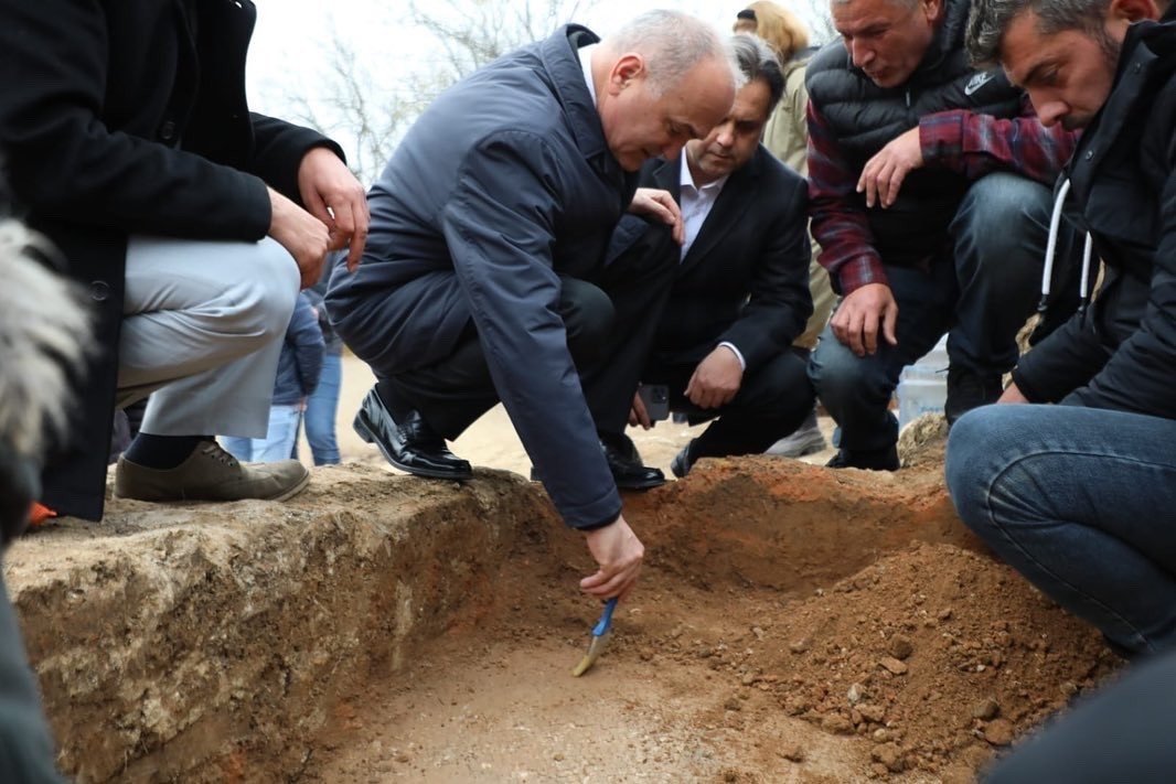 Kazdıkça topraktan adeta tarih fışkırıyor