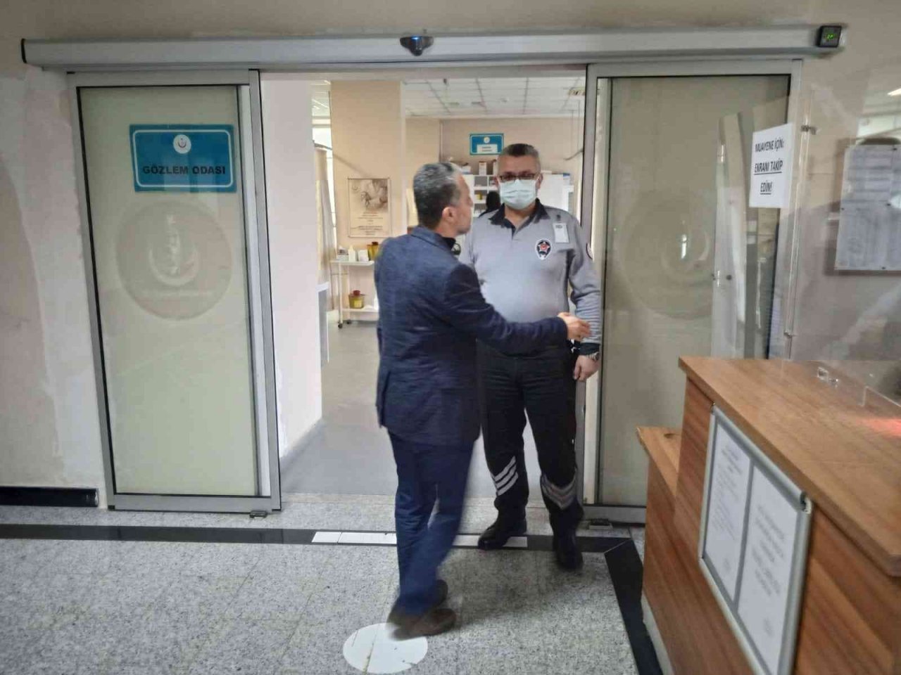 Depremden sonra sağlık tesislerinde çalışmalar durmadı