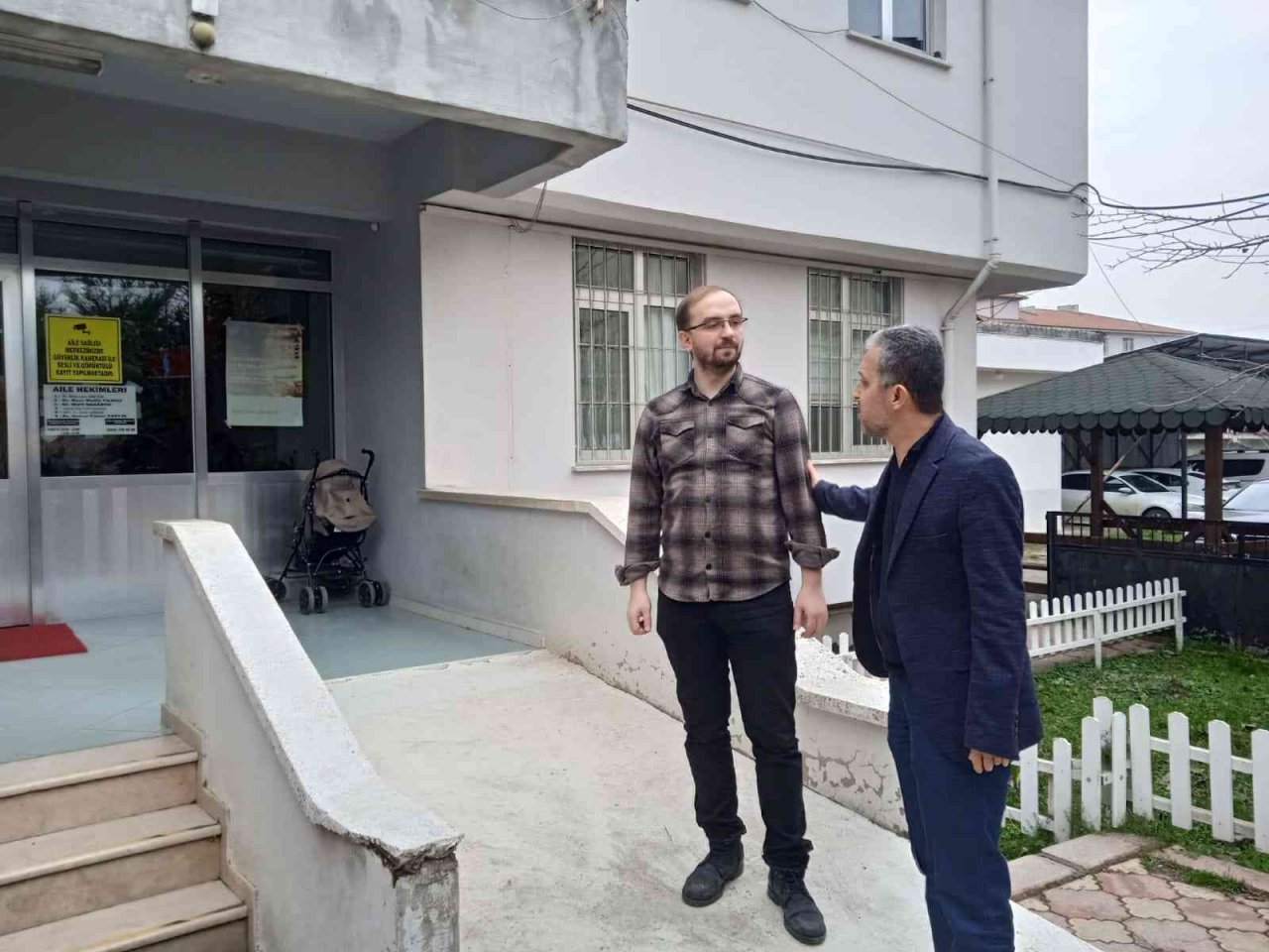 Depremden sonra sağlık tesislerinde çalışmalar durmadı