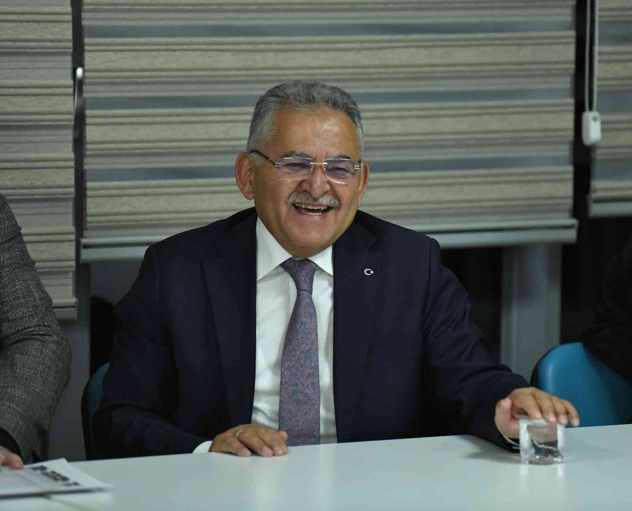 Başkan Büyükkılıç, AK Parti teşkilatlarıyla bir araya geldi