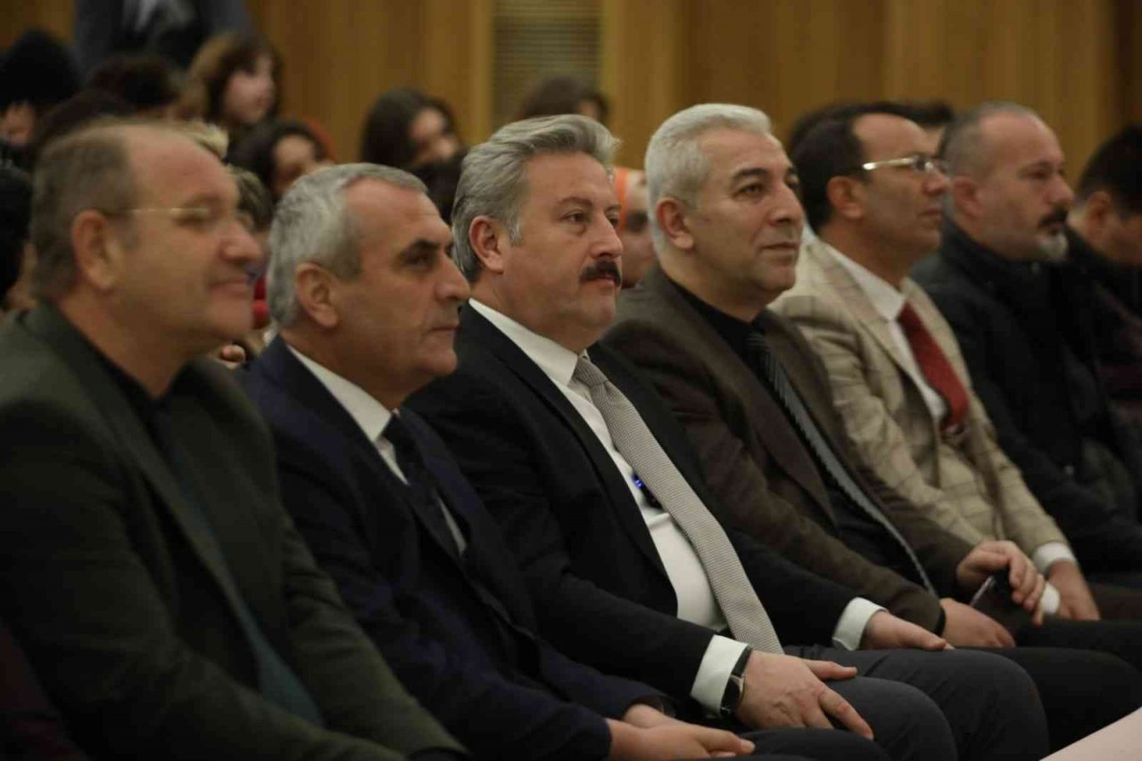 Başkan Palancıoğlu öğrencilerle tecrübelerini paylaştı