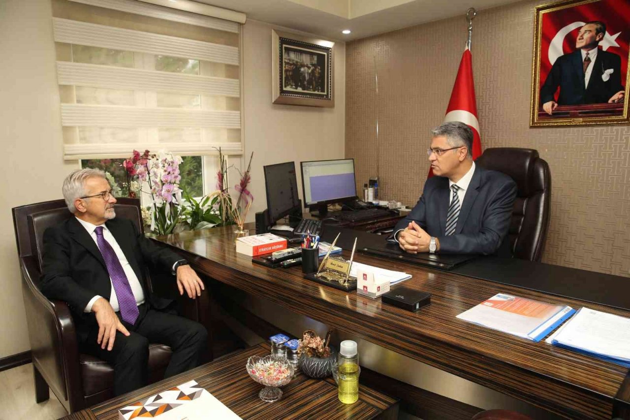 Başkan Erdem: “Şehrin huzur ve güvenliği için iş birliği içinde çalışmaya devam edeceğiz”