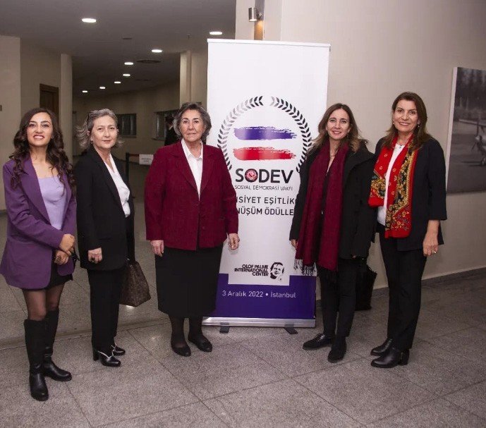 Adana Büyükşehir Belediyesine ödül