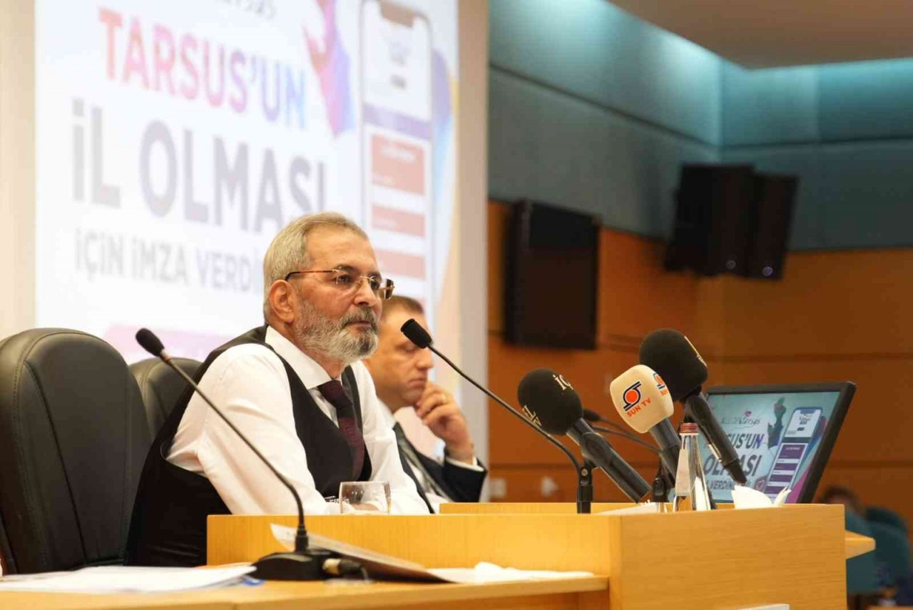Bozdoğan: "Hizmet konusunda kimsenin önümüzü kesmesine izin vermeyeceğiz"