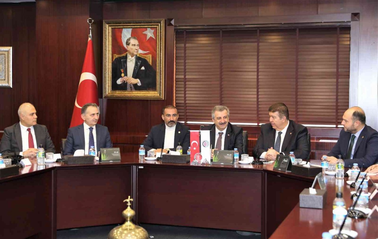 Büyükdede: "Gaziantepli sanayici büyük düşünüyor"