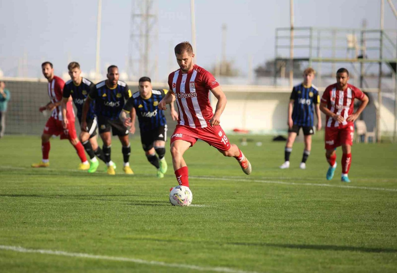 Sivasspor hazırlık maçında FC Saarbrücken’i yendi