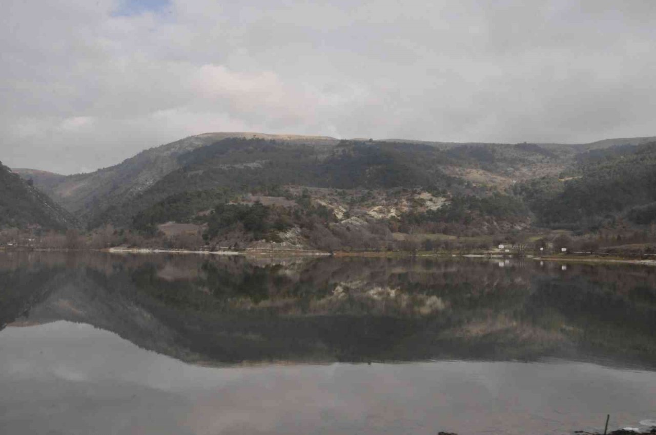 Çubuk Gölü’nde mest eden manzara