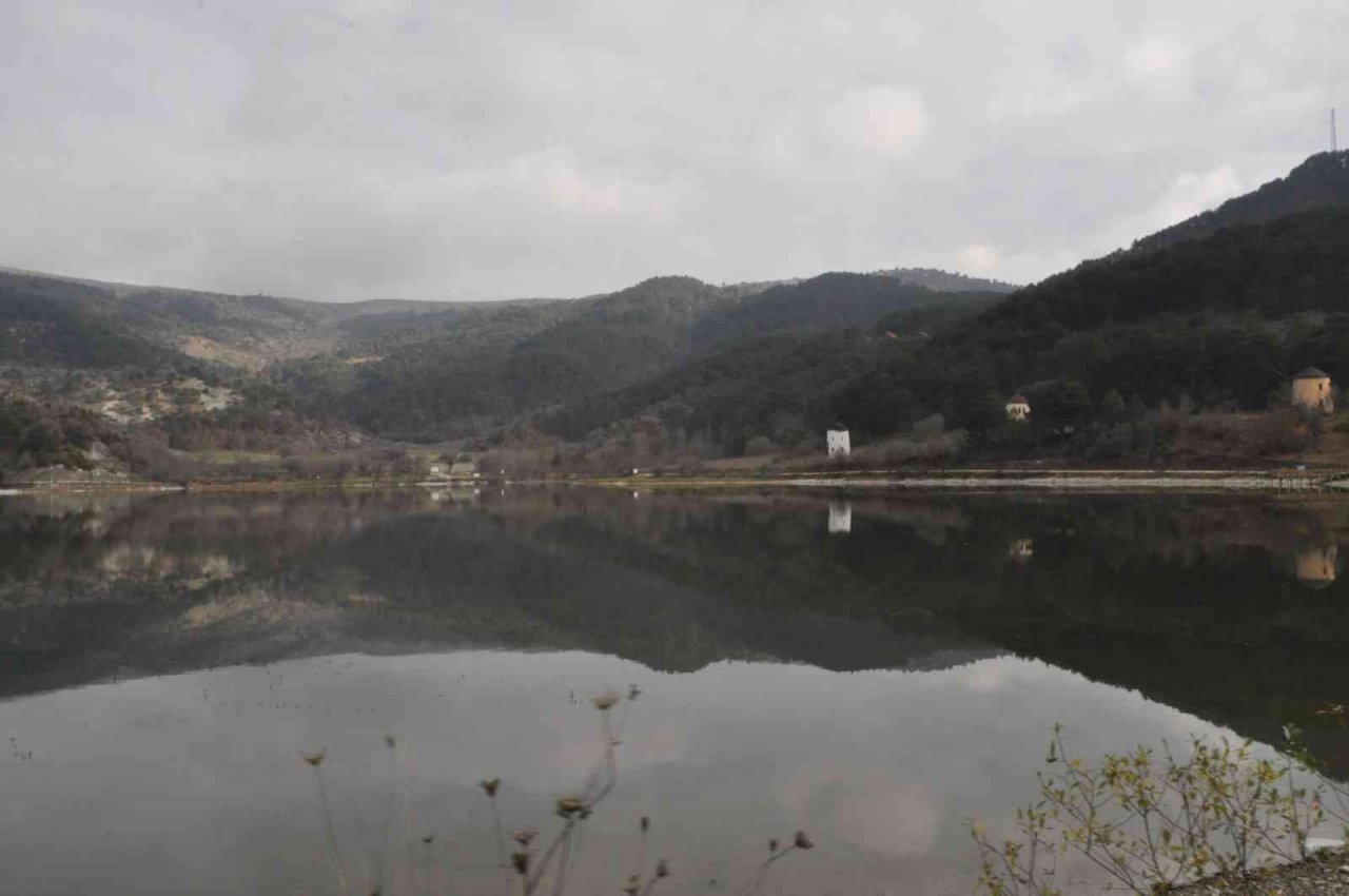 Çubuk Gölü’nde mest eden manzara
