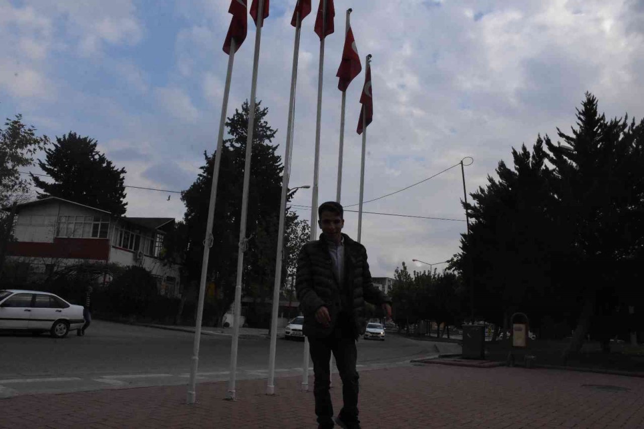Türkiye’nin konuştuğu engelli genç: "Cumhurbaşkanı Erdoğan’ın elini öpme hayalim gerçek oldu, özel görüşme için ise haber bekliyorum"
