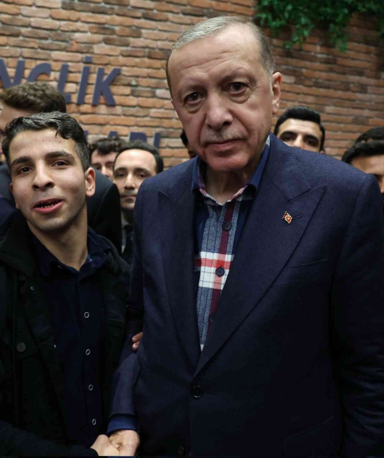 Türkiye’nin konuştuğu engelli genç: "Cumhurbaşkanı Erdoğan’ın elini öpme hayalim gerçek oldu, özel görüşme için ise haber bekliyorum"