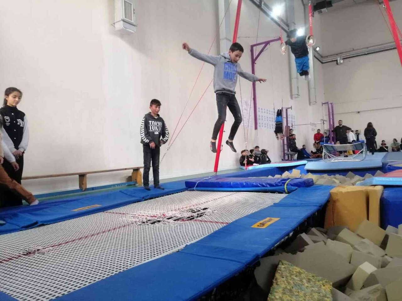 ERÜ Spor Bilimleri, Sivaslı öğrencileri misafir etti