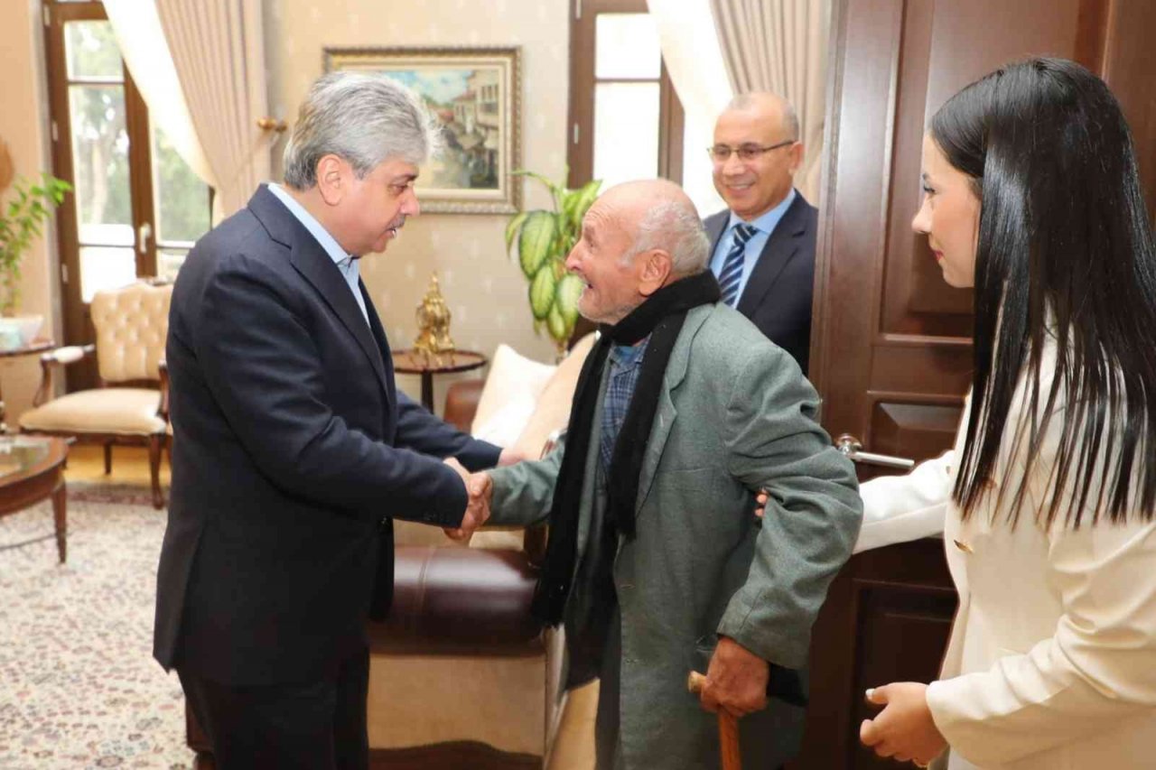 Vali Doğan: "Büyüklerimizin yanında olmaya devam edeceğiz"