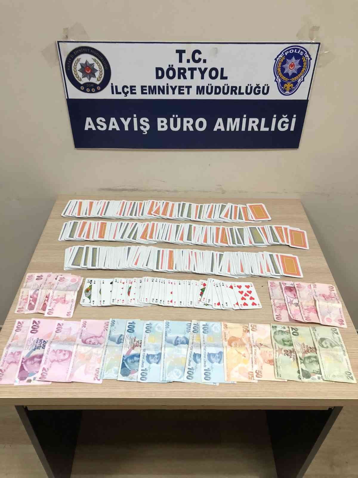 Hatay’da kumar oynayan 7 kişiye 12 bin 733 TL ceza