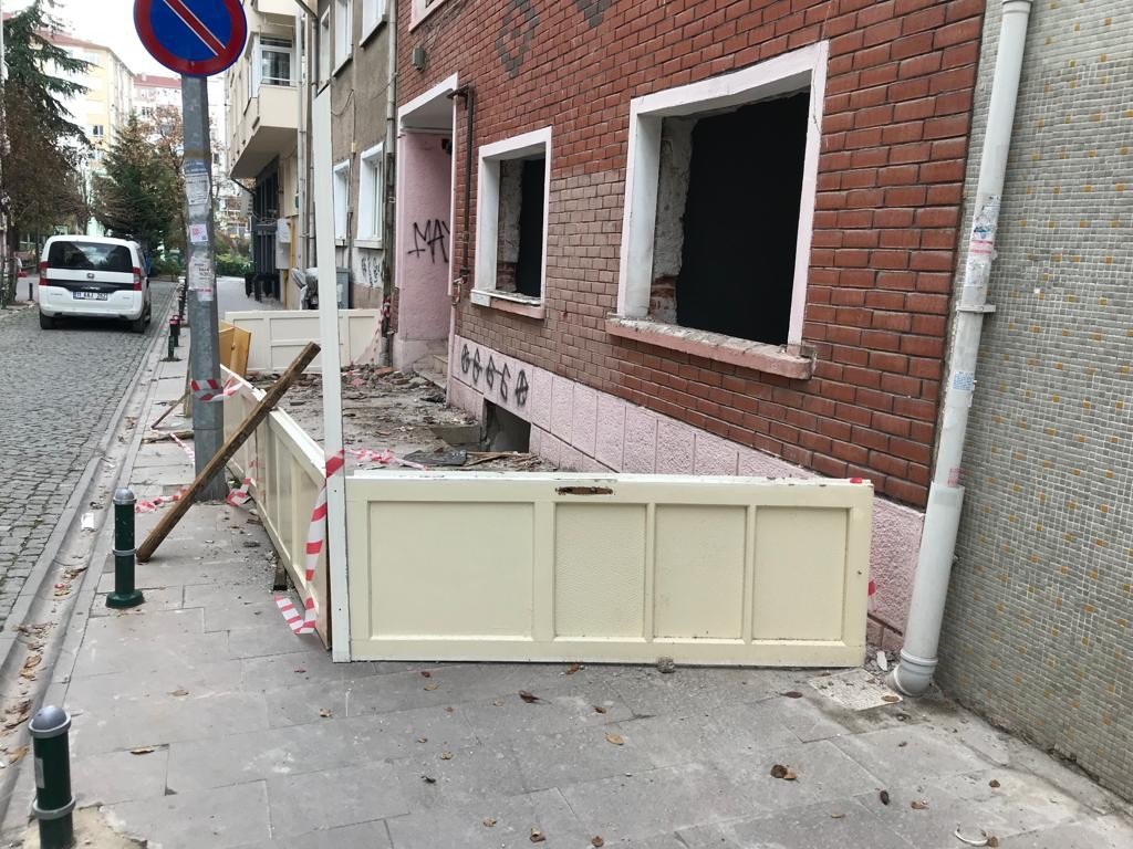 İnşaatlarda göz ardı edilen önlemler vatandaşların hayatlarıyla oynuyor