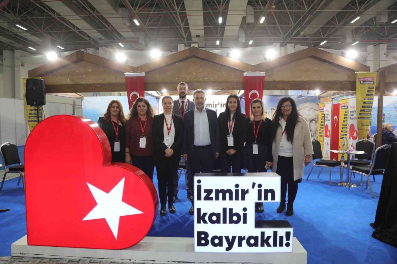 Turizm fuarında Bayraklı standına yoğun ilgi