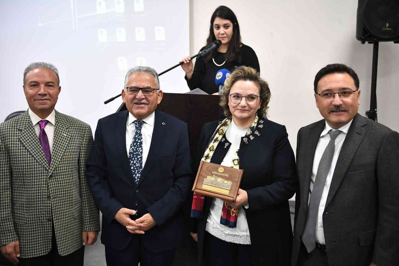 Başkan Büyükkılıç’tan ‘insan hakları’ vurgusu