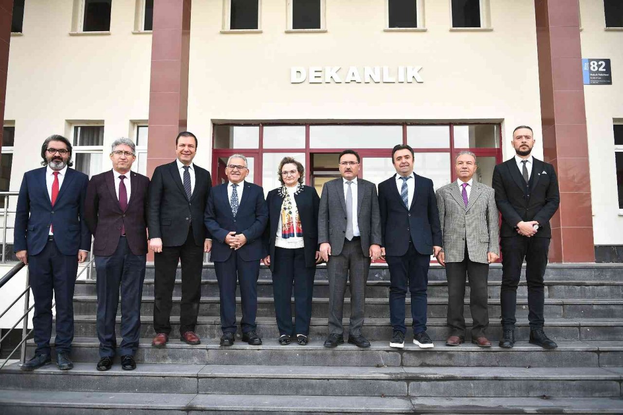 Başkan Büyükkılıç’tan ‘insan hakları’ vurgusu