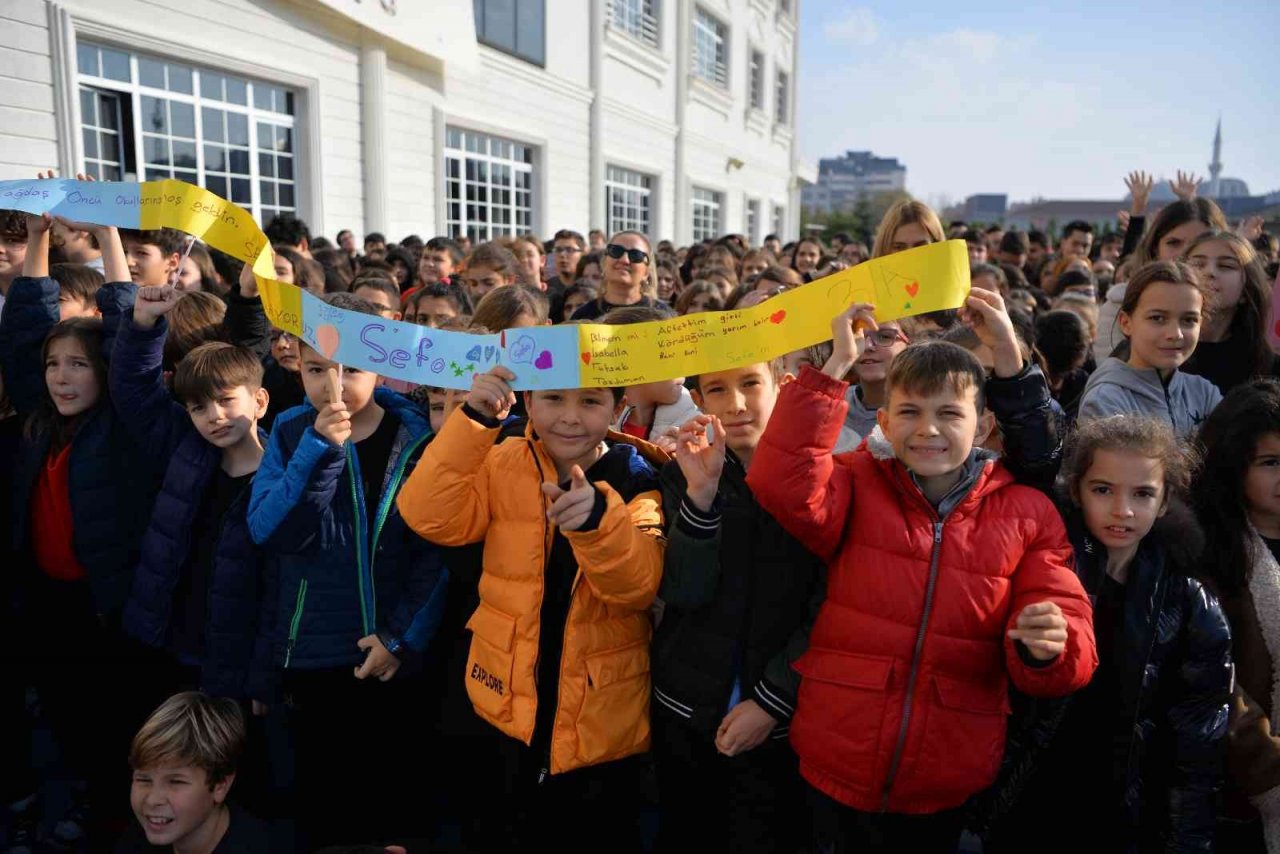 Bursa’da 9 yaşındaki okul başkanının seçim vaadi gerçek oldu