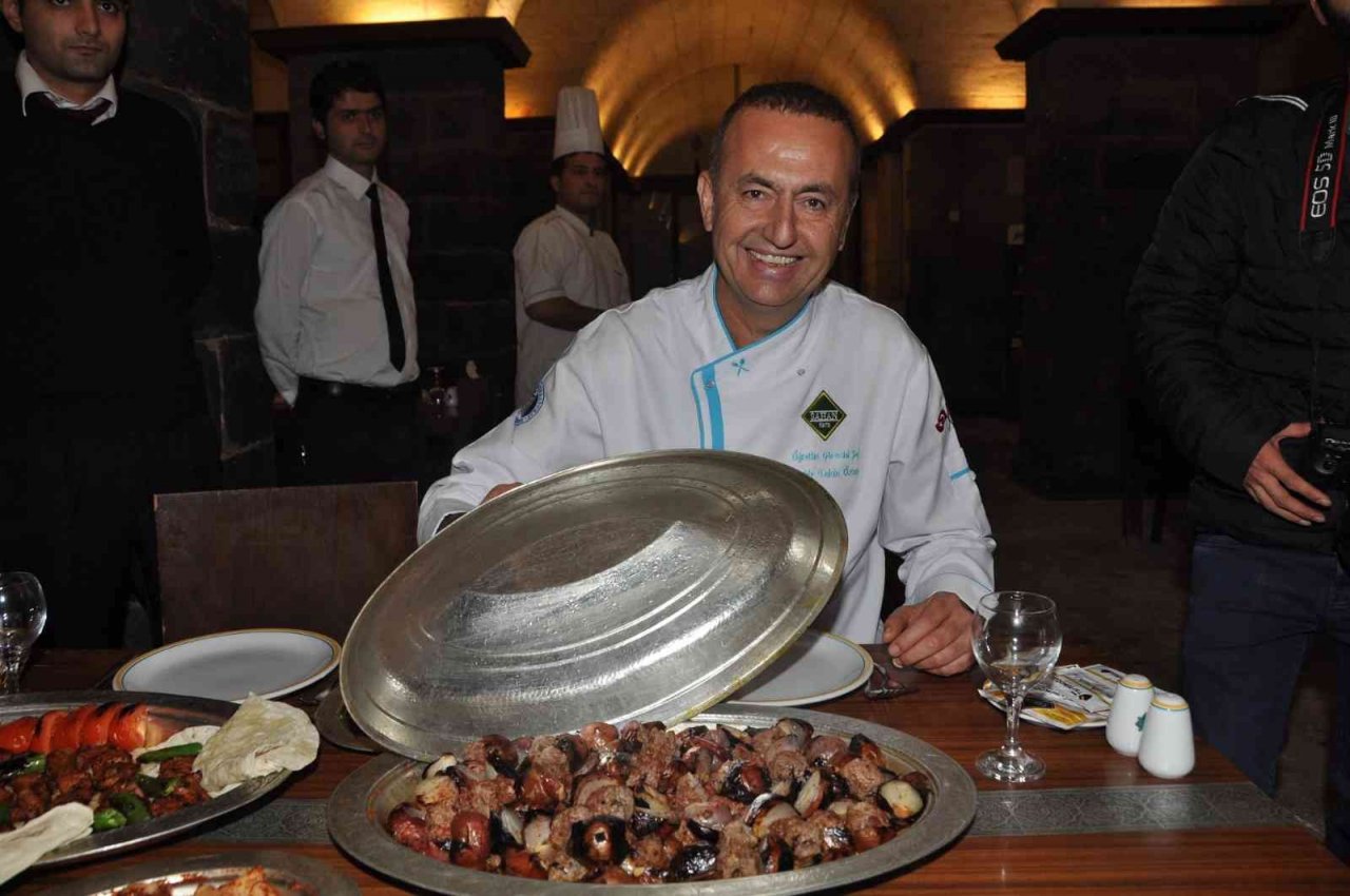 Kış mevsiminin vitamin deposu soğan kebabı