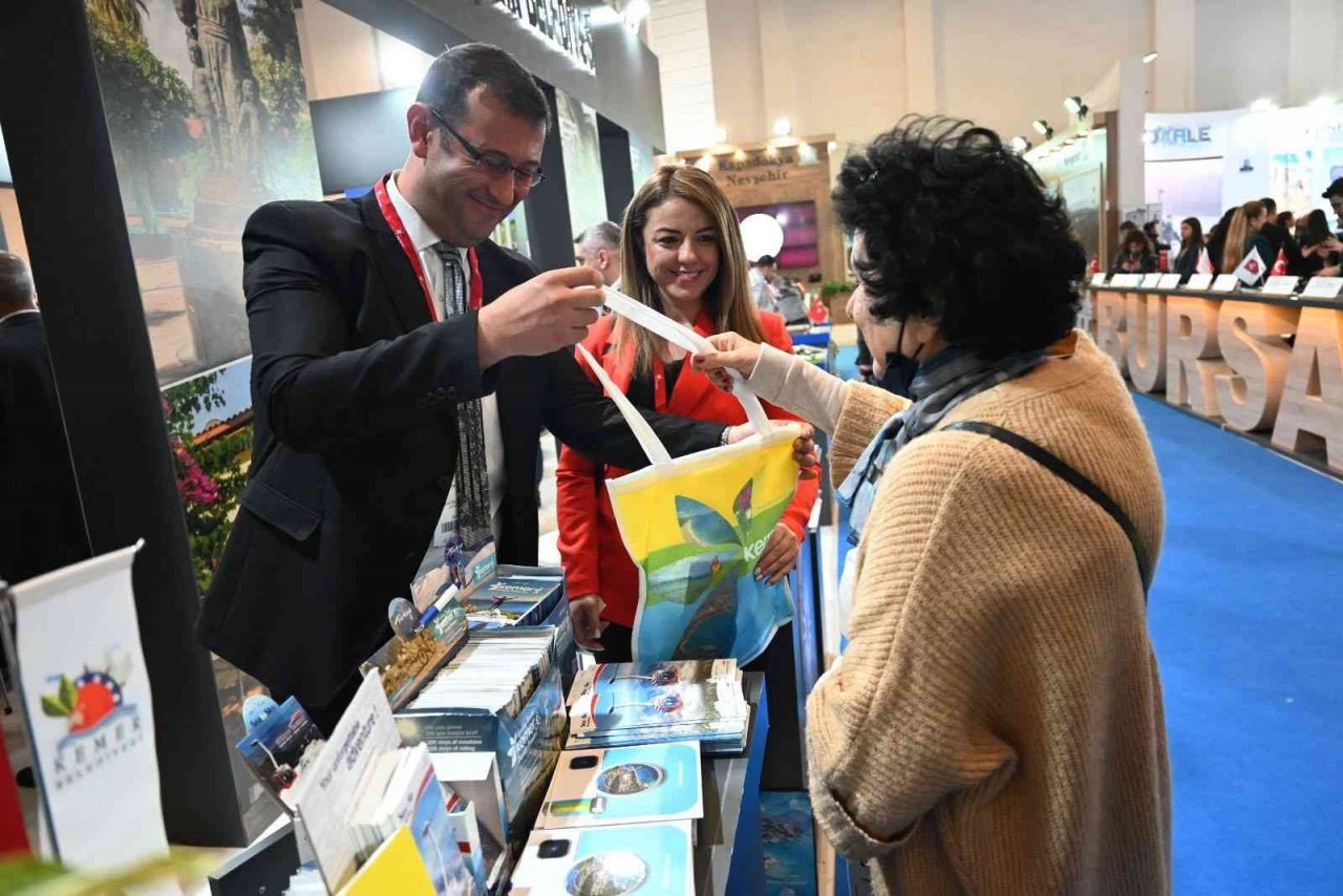 İzmir’de Kemer’in tanıtımı yapılıyor