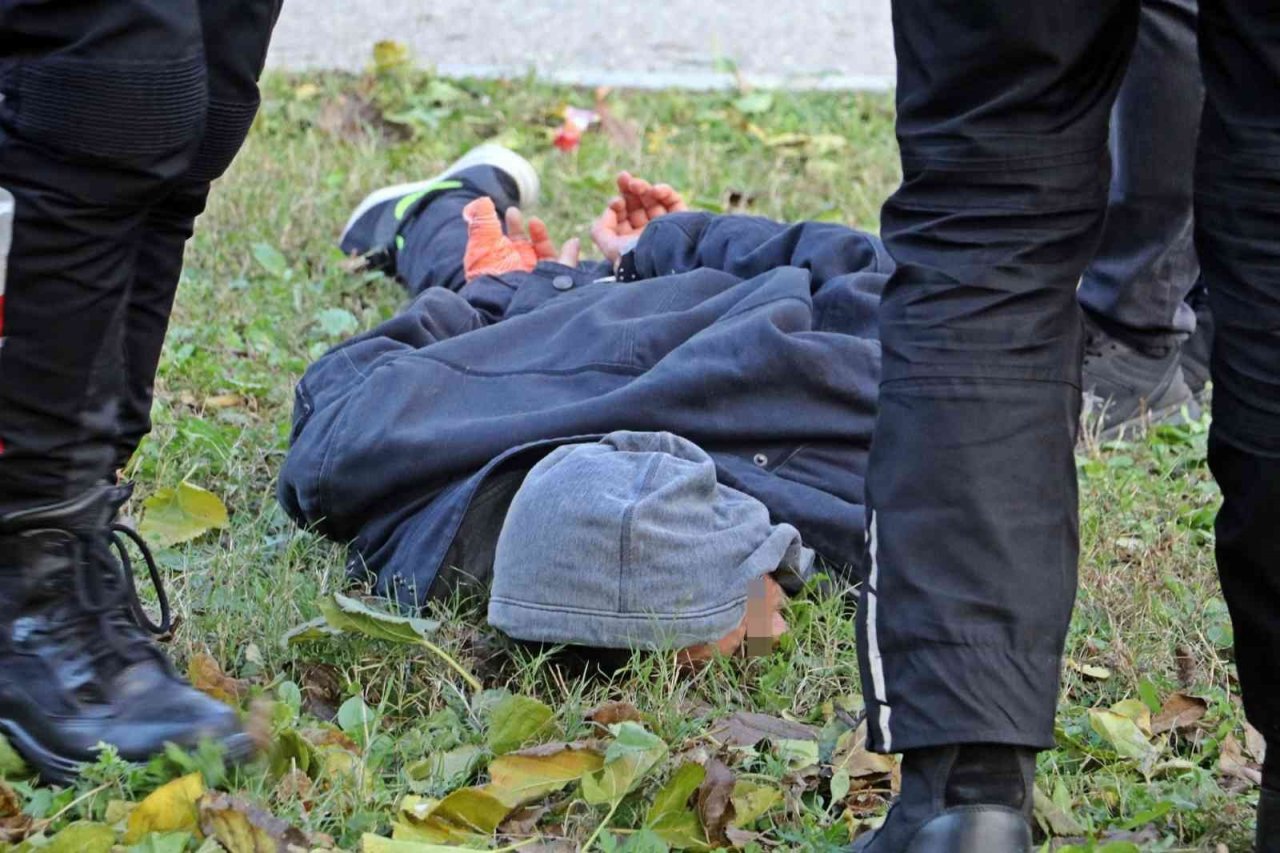 Oğlu tarafından korkunç bir şekilde öldürülen annenin cenazesi ailesine teslim edildi