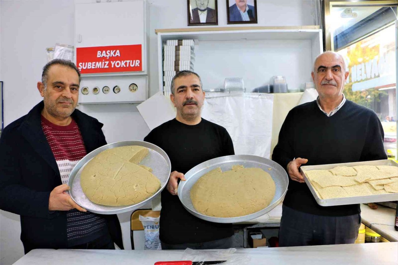 Diyarbakır’ın asırlık helvacısı Avrupa’ya tat veriyor