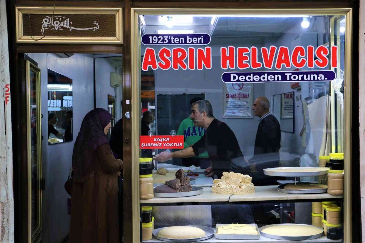 Diyarbakır’ın asırlık helvacısı Avrupa’ya tat veriyor