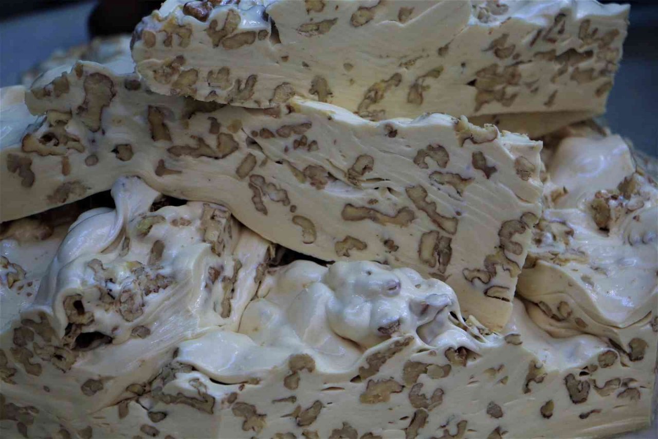 Diyarbakır’ın asırlık helvacısı Avrupa’ya tat veriyor