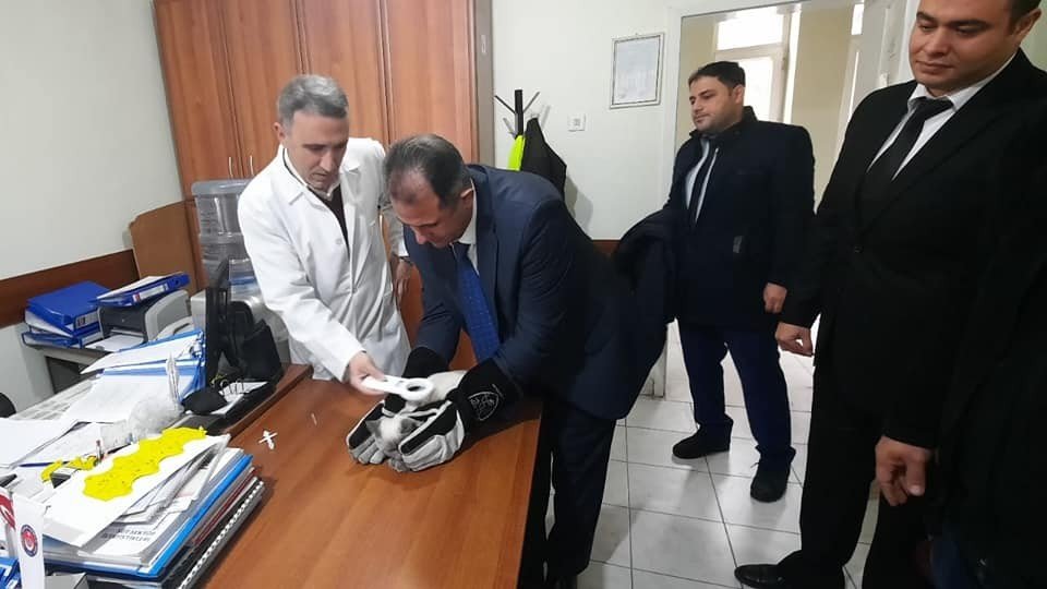 Elazığ’da ev hayvanlarının pasaportlanması ve kuduz aşılaması sürüyor