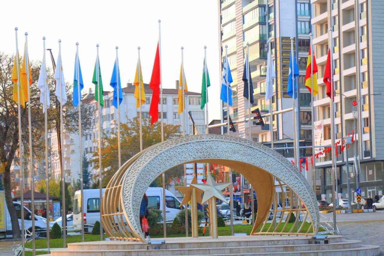 Cumhuriyet Meydanı’na vatandaşlardan tam not